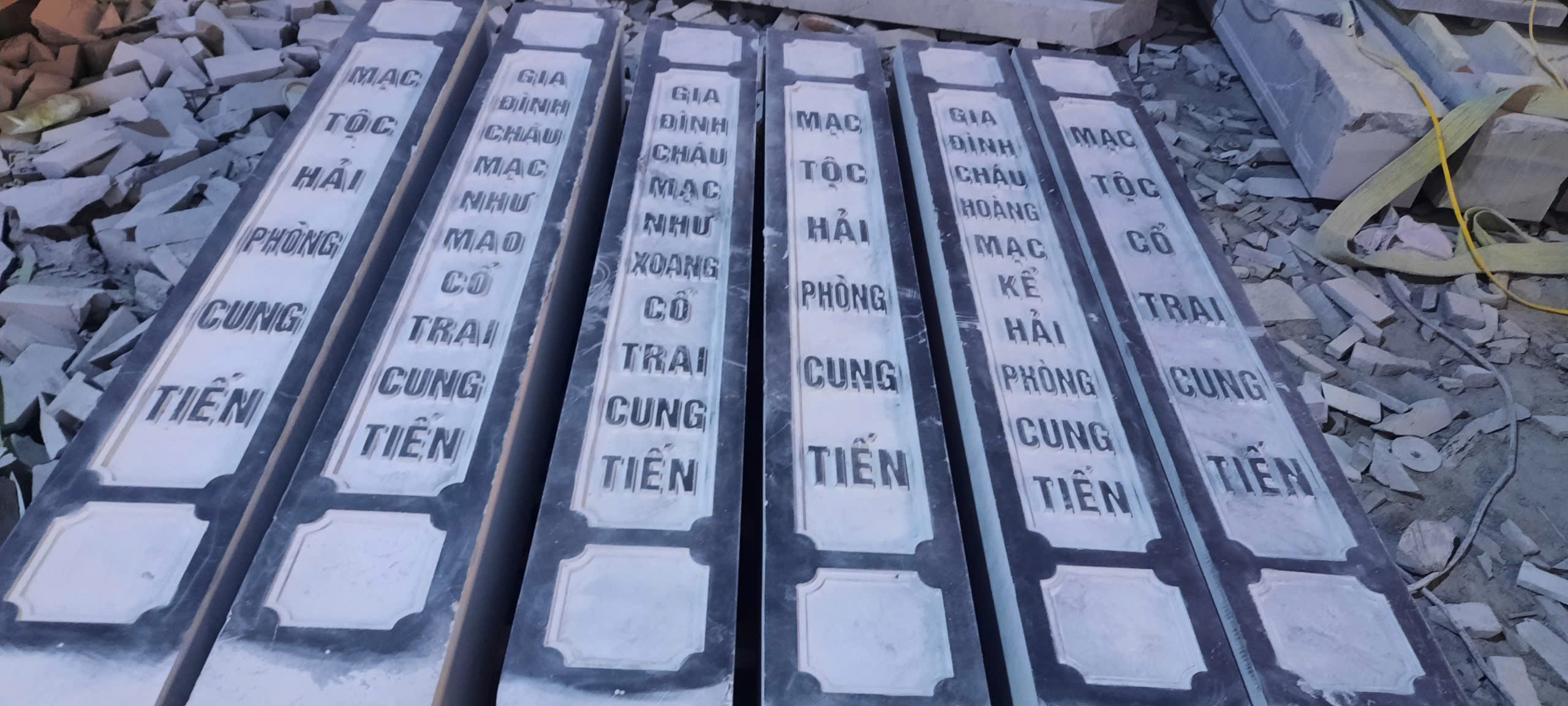 CỘT HIÊN ĐÁ NQ10